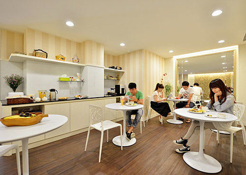 Ing Wang Hotel Tainan Exterior foto